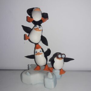 ADORNO TIC. PINGUINOS FORMANDO TORRE X 1